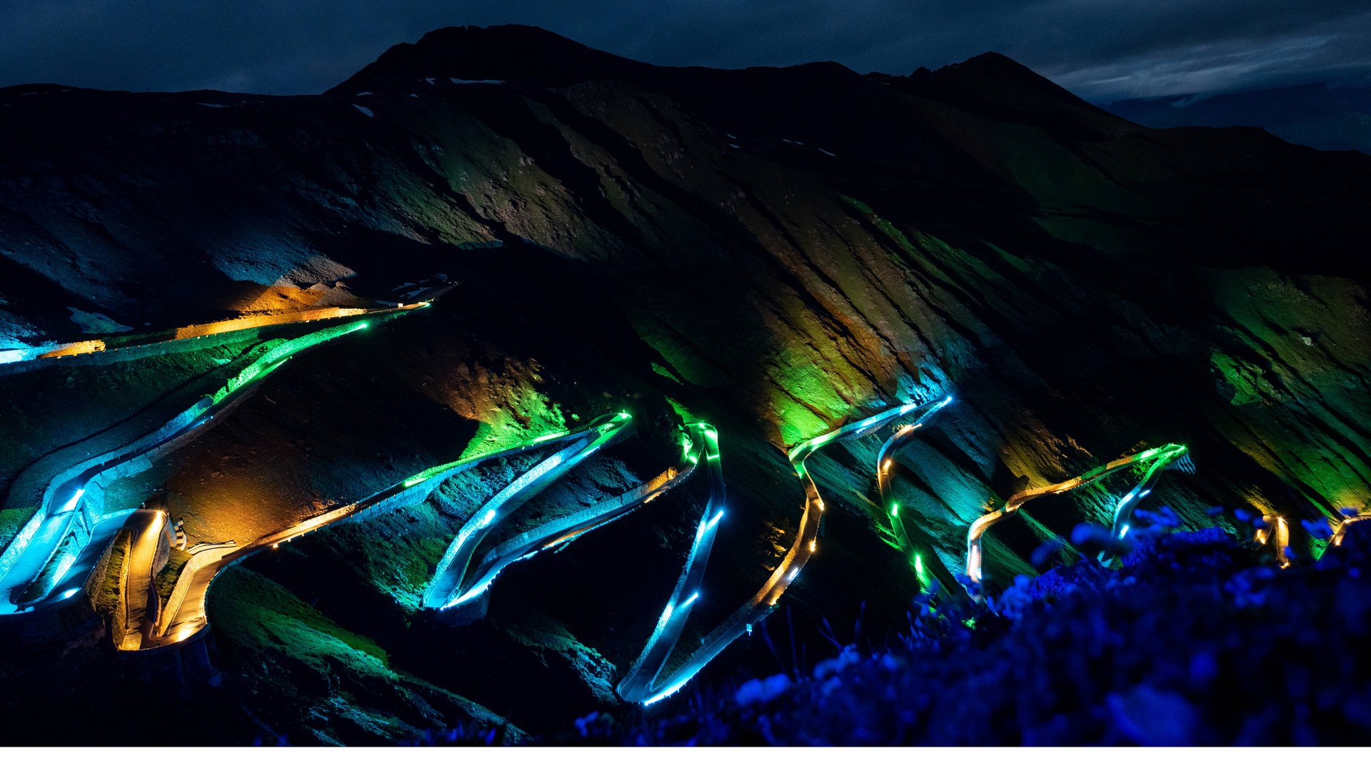 1_a_Stelvio_by_Night.jpg